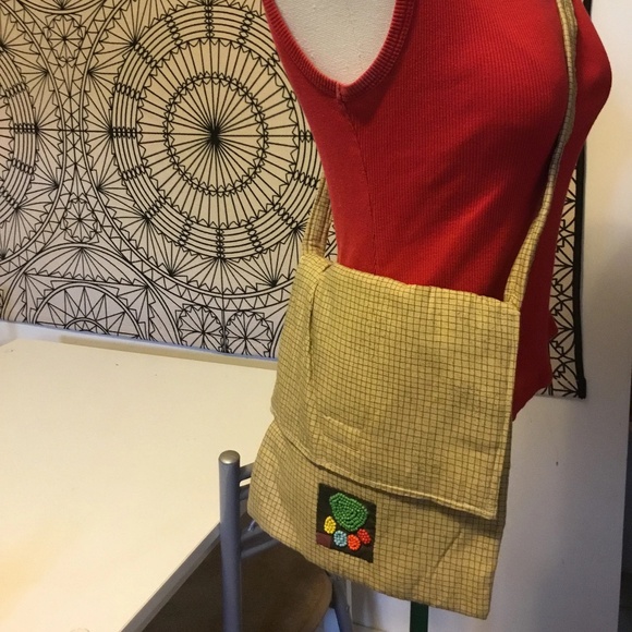 Fabric Stitched Velcro Handbags Purses Crossbody Bags Bundle - Picture 5 of 13